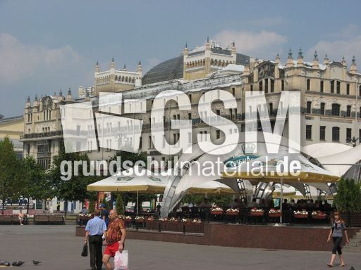 300 Theaterplatz.JPG